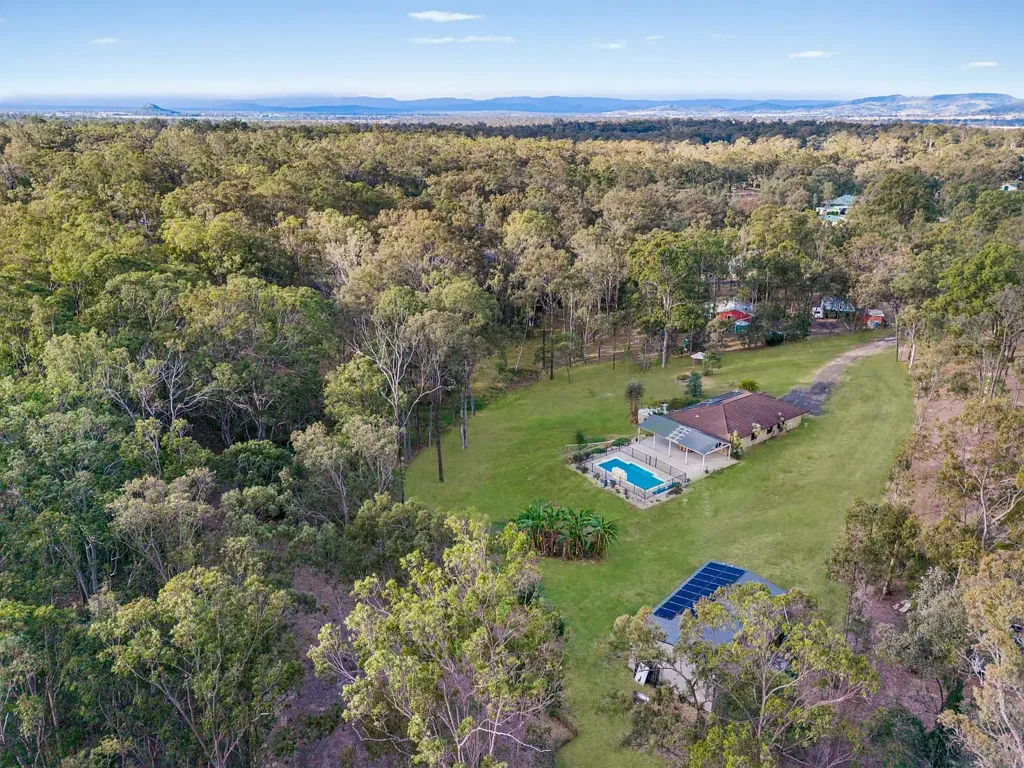 Regency Downs 4 Slaapkamer Welcome to your own private oasis!