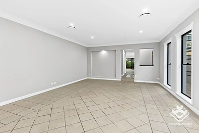 2/49 Cronin Avenue, Main Beach, QLD 4217, 3房, 3浴, Townhouse