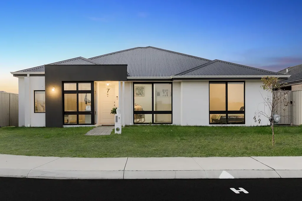 7 Atlantic Road, Hilbert, WA 6112