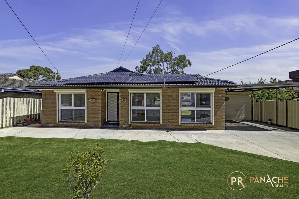 35 Gillespie Road, St Albans, VIC 3021, 3 Bedrooms, 1 Bathrooms, House