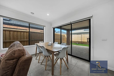 Iba Pa - 11 Rumbee Crescent, Tarneit, VIC 3029