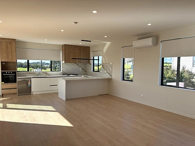 WELCOME TO WATERSIDE LIVING - GLENBROOK