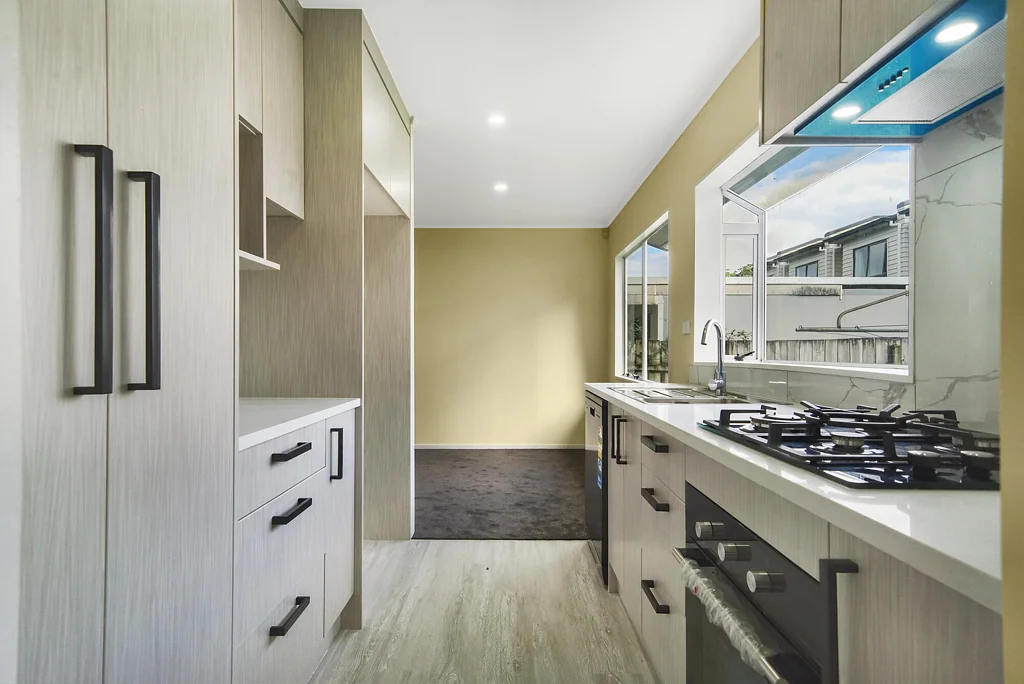 Takanini 3房  Must Be Sold - Renovated Family Home in Prime Takanini!