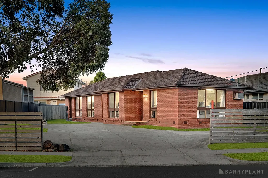 Keysborough 4Kwarto PRIME LOCATION WITH ENDLESS POSSIBILITIES