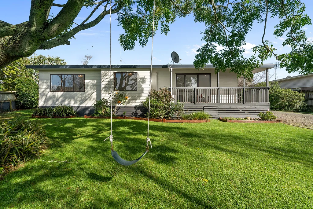 Pukekohe 3غرفة نوم Lifestyle and Potential on 1106sqm | Professionals