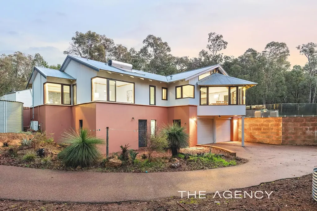 70 Broadway Road, Bickley, WA 6076