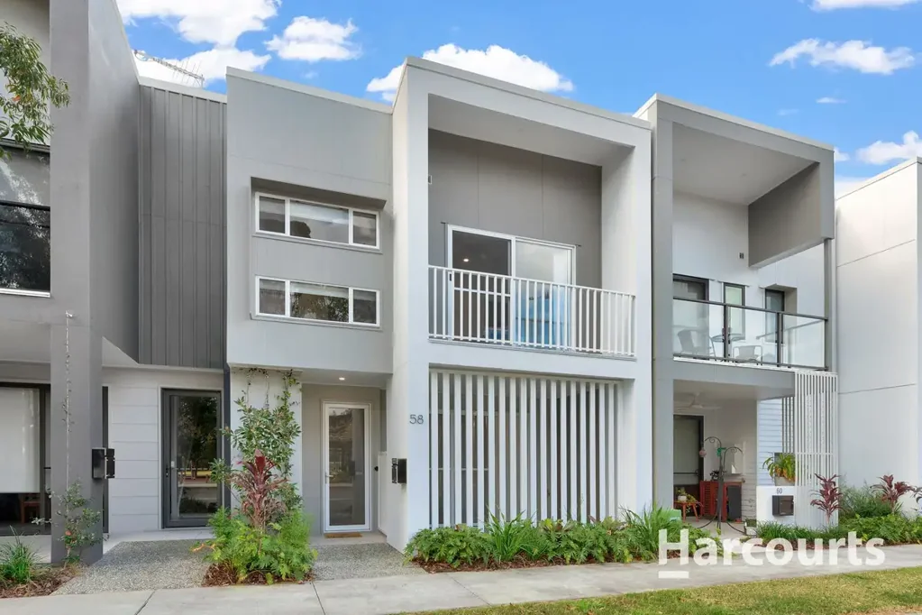 Carseldine 3 Bedroom Modern Luxury with Top Sustainability - Ideal for Savvy Investors or Owner Occupiers