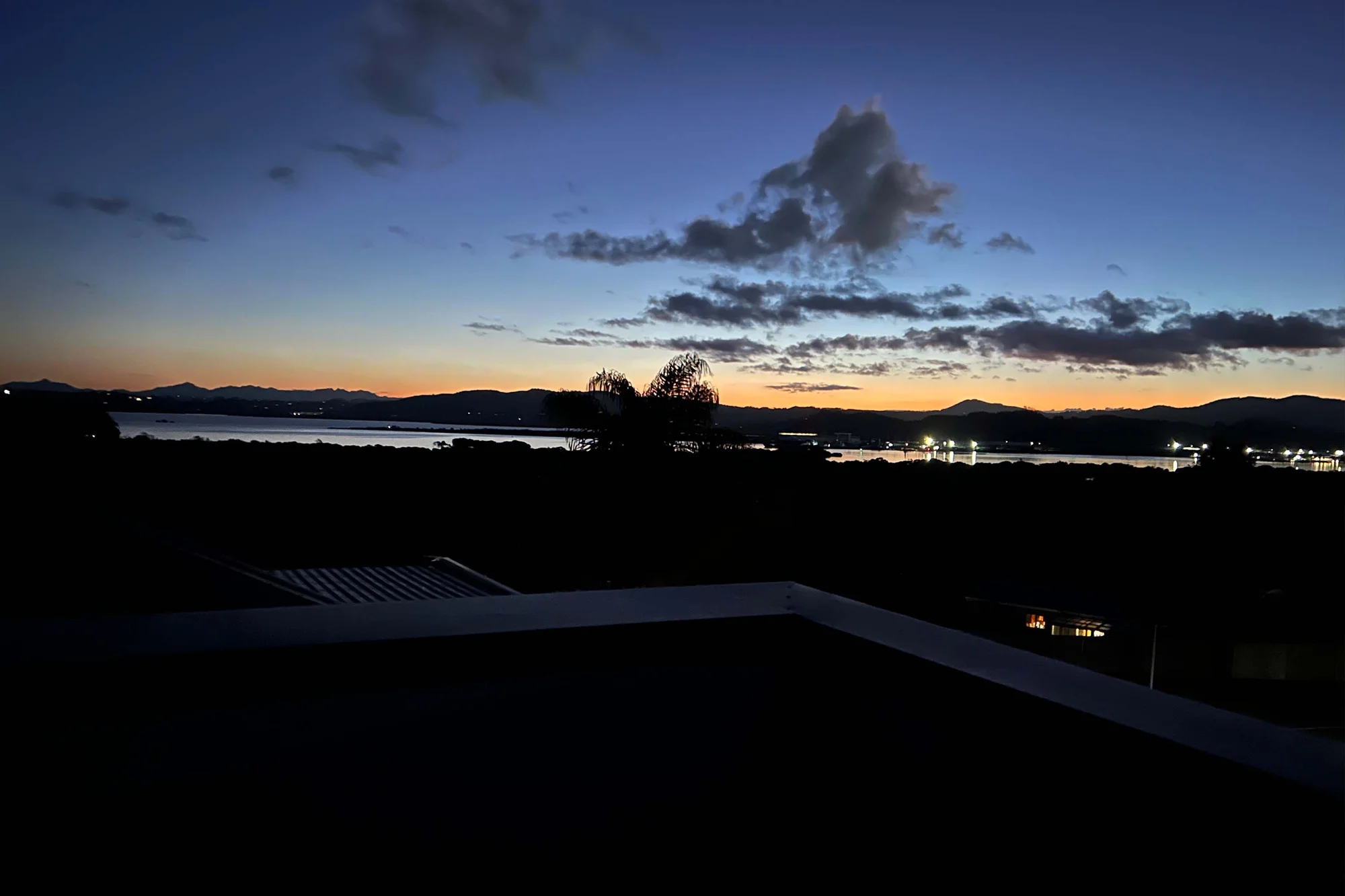 Onerahi 3Phòng ngủ Space, Sun & Stunning Views - definite sale