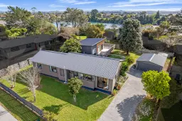 20 & 20A Harbour Crest Drive, Waiuku