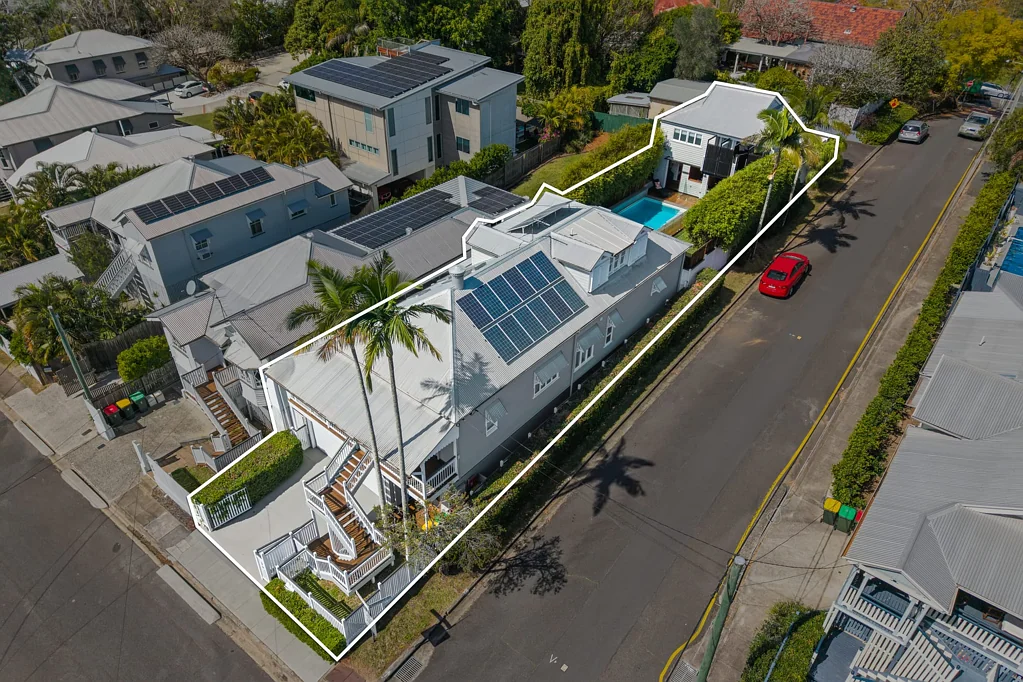 Toowong 6બેડરૂમ Rare Multi-Generational Living | Three Levels Plus Separate One-Bedroom Dwelling