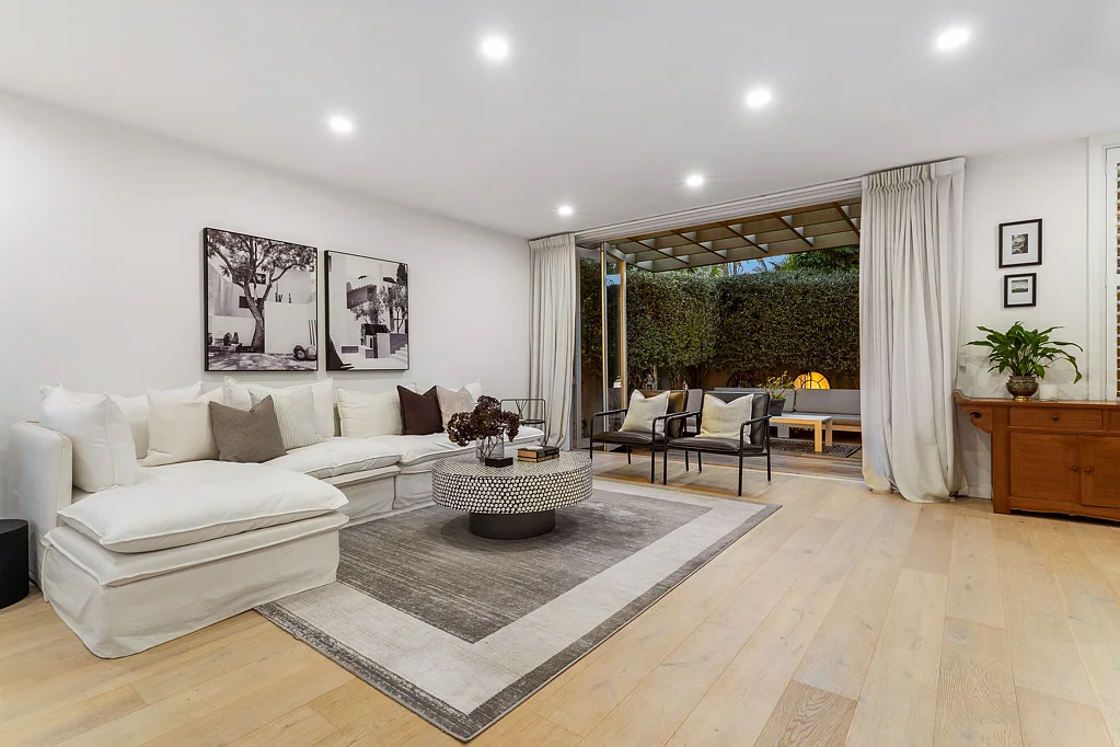 10/2 Campbell Road, Takapuna, North Shore City, Auckland