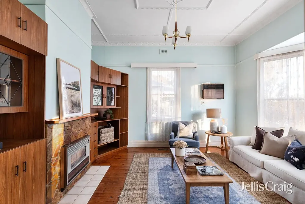 Seymour 4બેડરૂમ Timeless Victorian Grandeur on an Exceptional Riverfront Allotment