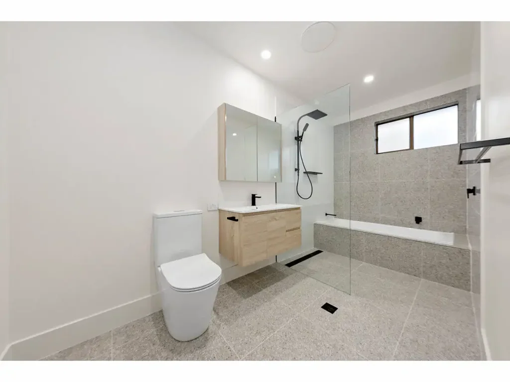 MODERN FAMILY LIVING IN THE HEART OF WARNERS BAY