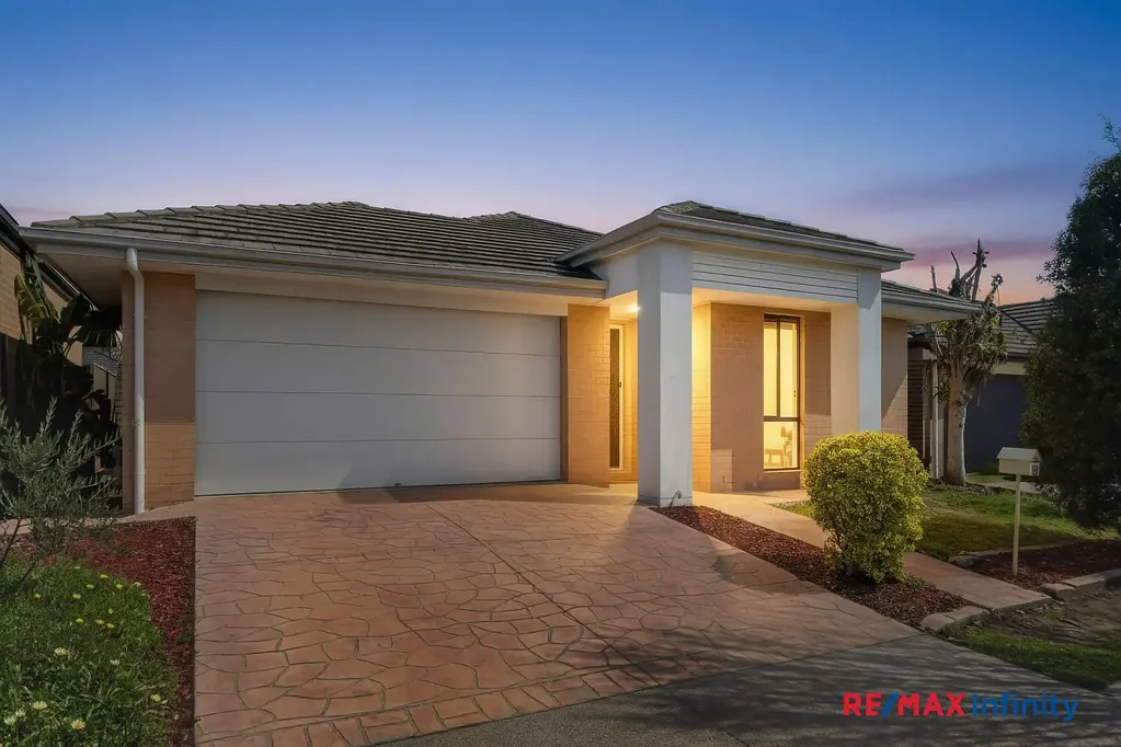 Gledswood Hills 4બેડરૂમ Big Block 450 SQMS On XANADU Street