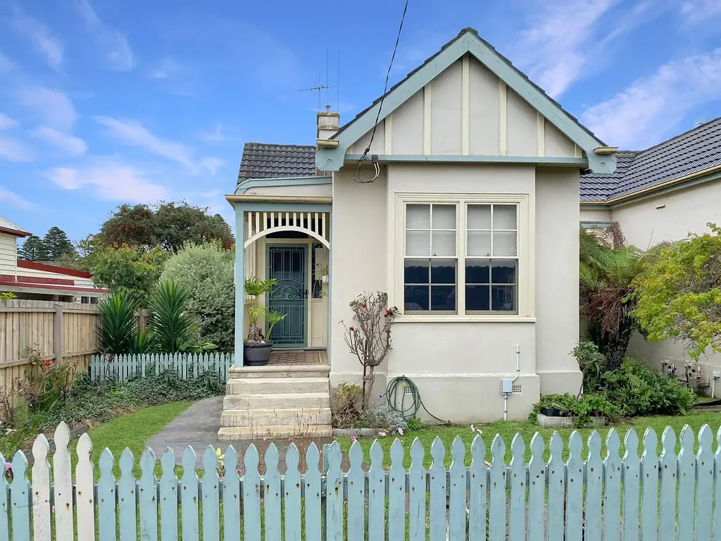 Cute Cottage
