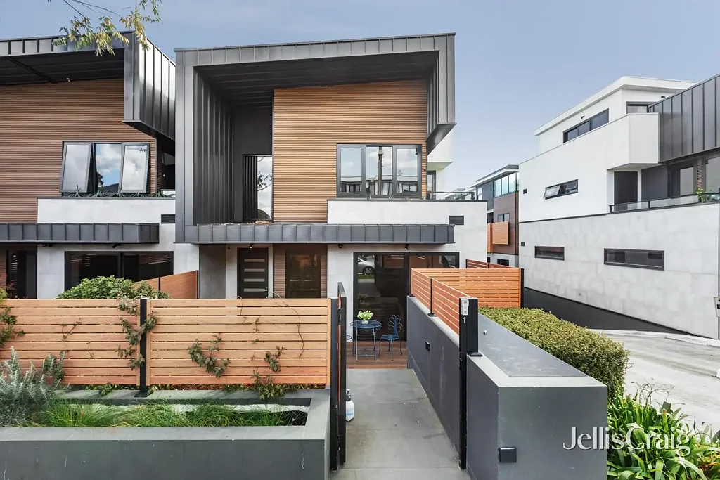 1/3 Claire Street, Mckinnon, VIC 3204
