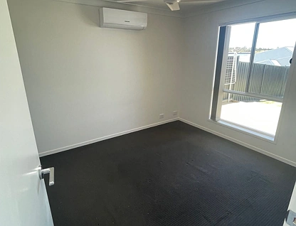6b Brooklands Circuit, Goulburn, South Coast, 4房, 2浴, Apartment