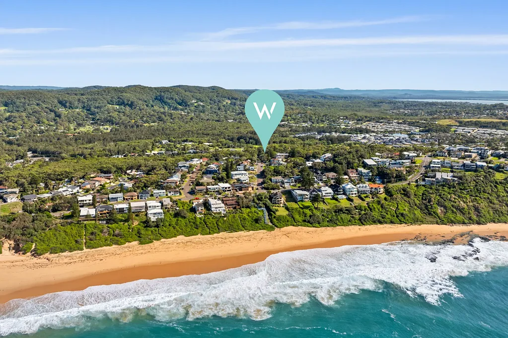 Forresters Beach 5غرفة نوم Tranquil Coastal Retreat with Dual Living 250m to Beach