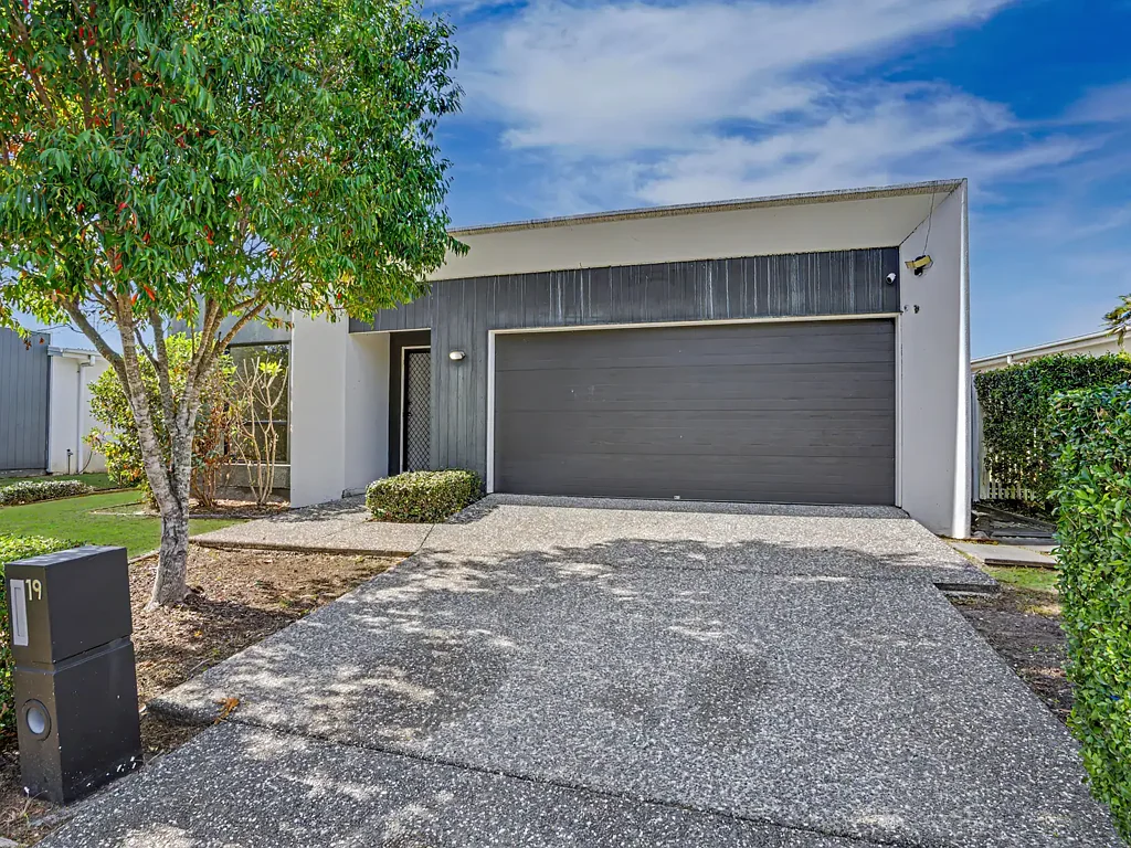 Pimpama 4 Bedroom Entry Level Family Living in 'The Heights Boulevard'