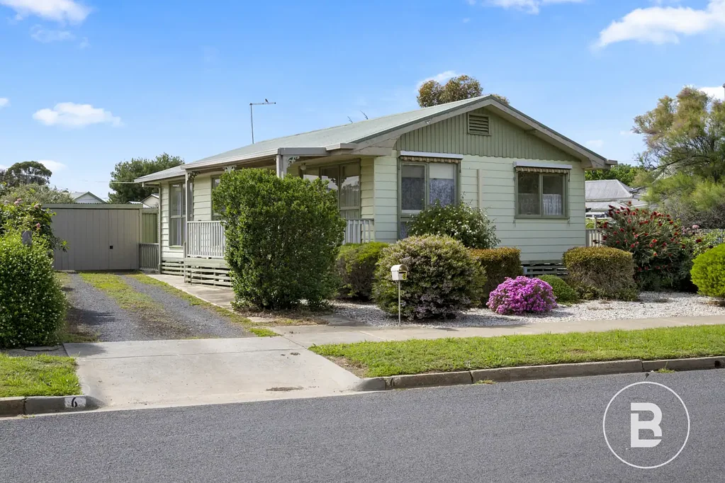 6 Golden Wattle Drive, Maryborough, VIC 3465