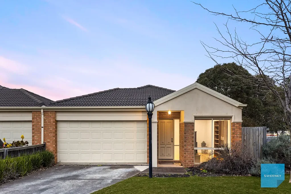 2 Tintern Loop, Hillside, VIC 3037
