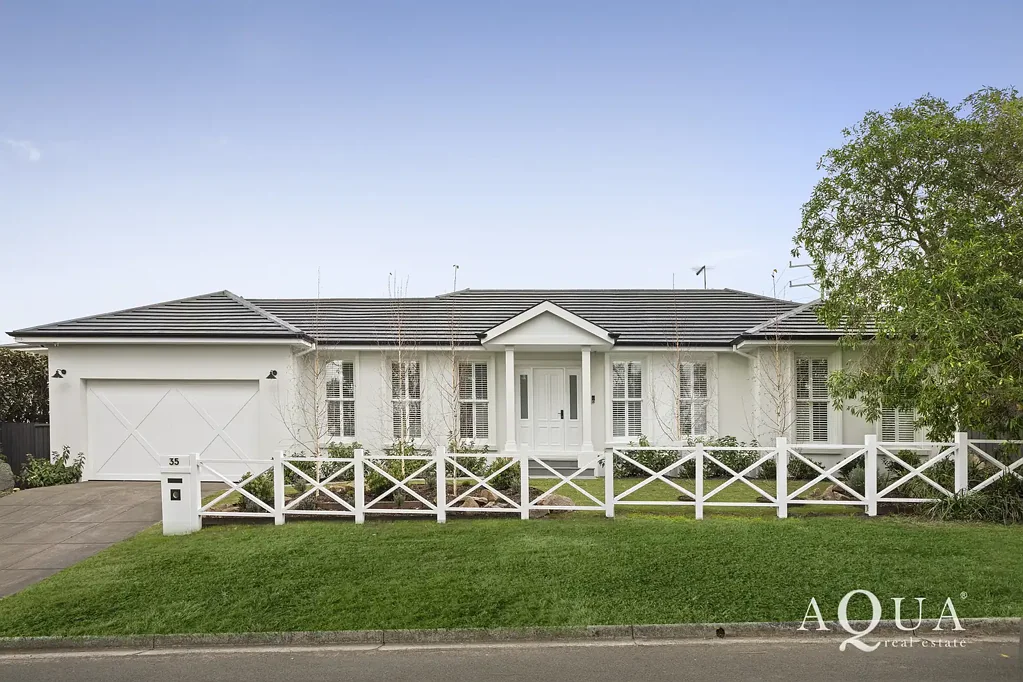 Mount Eliza 3कमरा ~ Timeless Sophistication, Low-Maintenance Living! ~