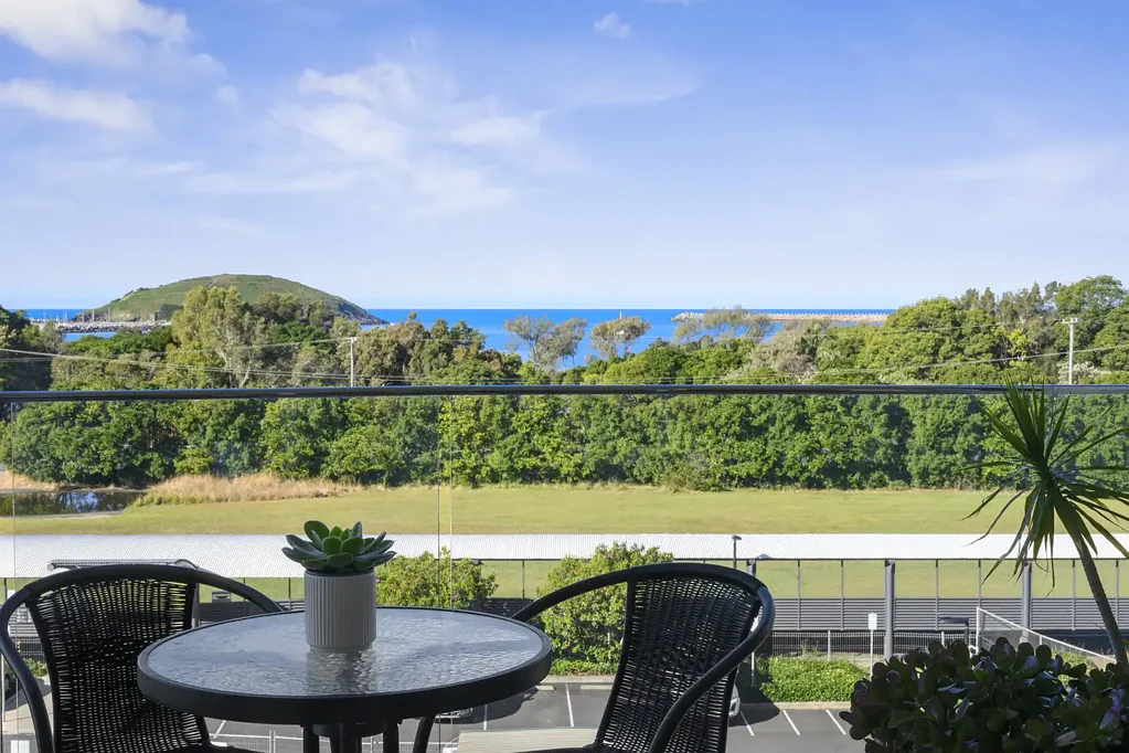 Front-Row Apartment With Breathtaking Views At The Jetty