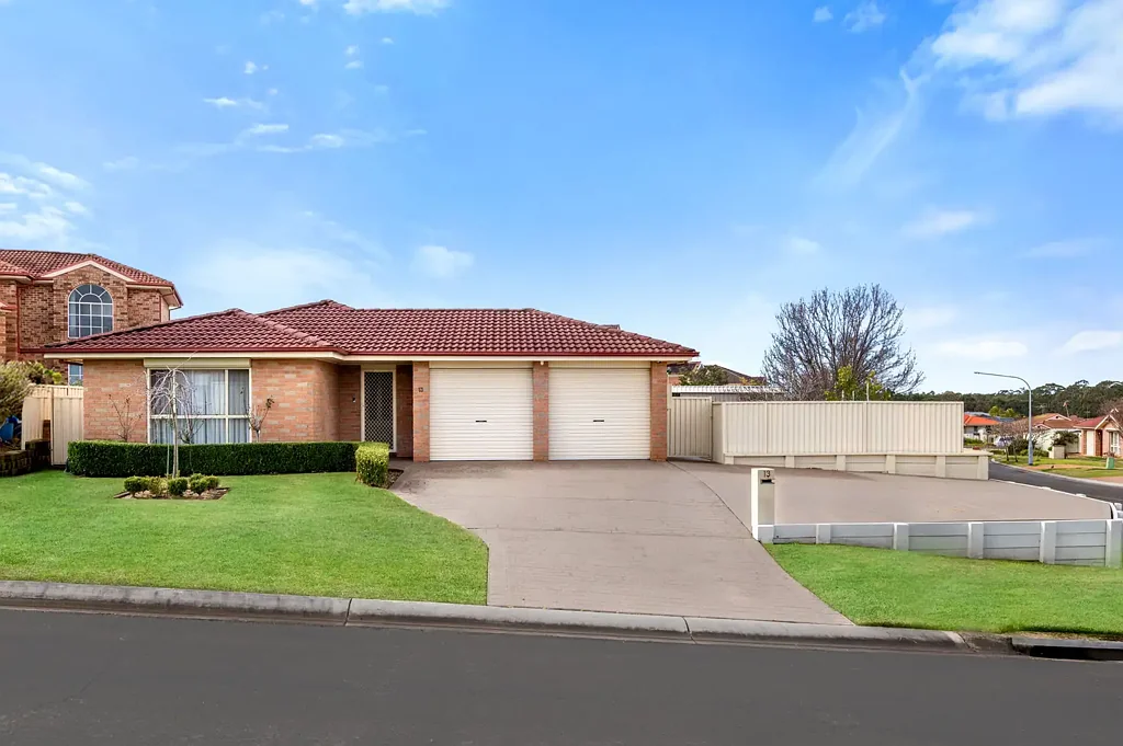 13 Denfield Circuit, St Helens Park, NSW 2560