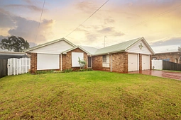 11 Claire St, Centenary Heights
