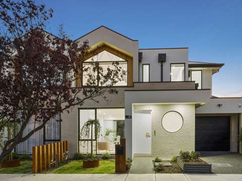 Altona North 3 Bedroom Beautiful, Brilliant, Bespoke