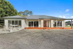 2B Massimo Court, Drouin