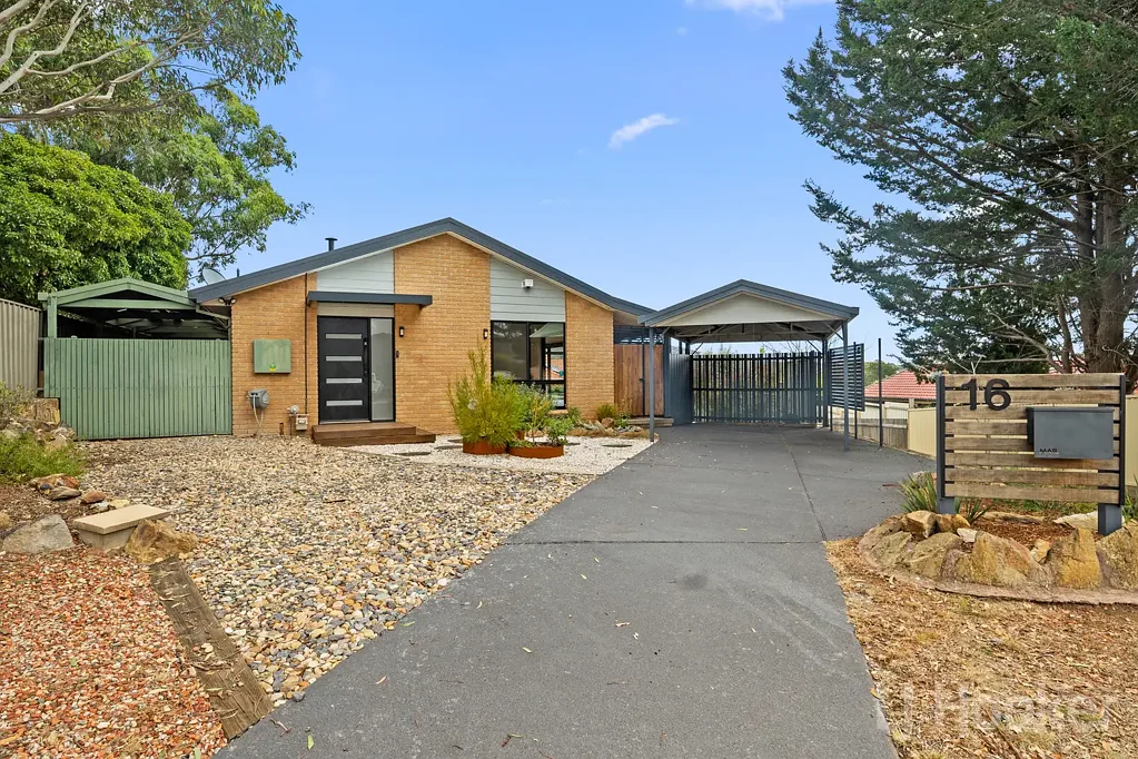 16 Cantle Place, Karabar, NSW 2620