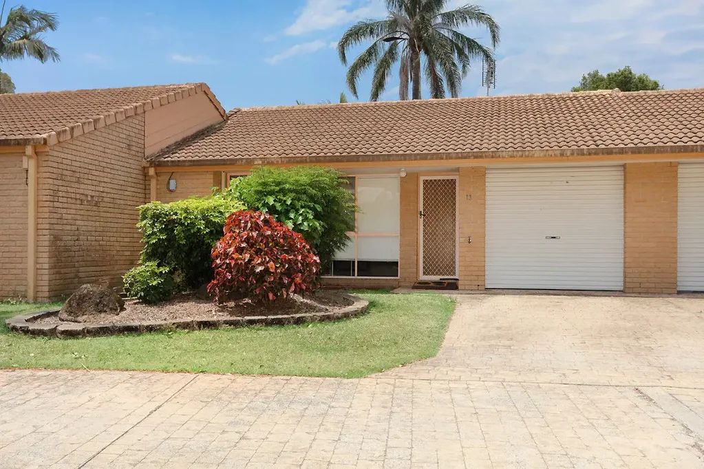 Coombabah 2Phòng ngủ Low-Maintenance, Modern Living in Coombabah!