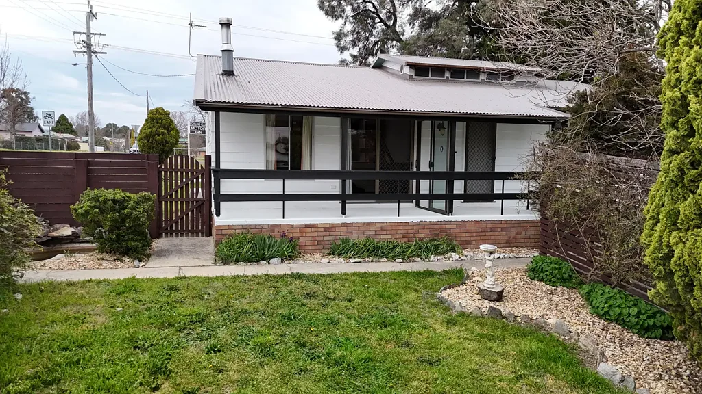 84 Molesworth street, Tenterfield, NSW 2372