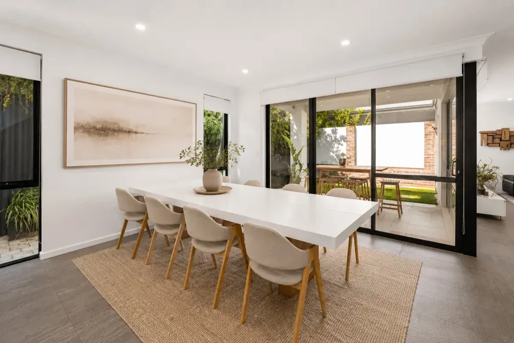 Hamilton Hill 4Zimmer UNDER OFFER BY LOUISE POPE - WHITE HOUSE PROPERTY PARTNERS