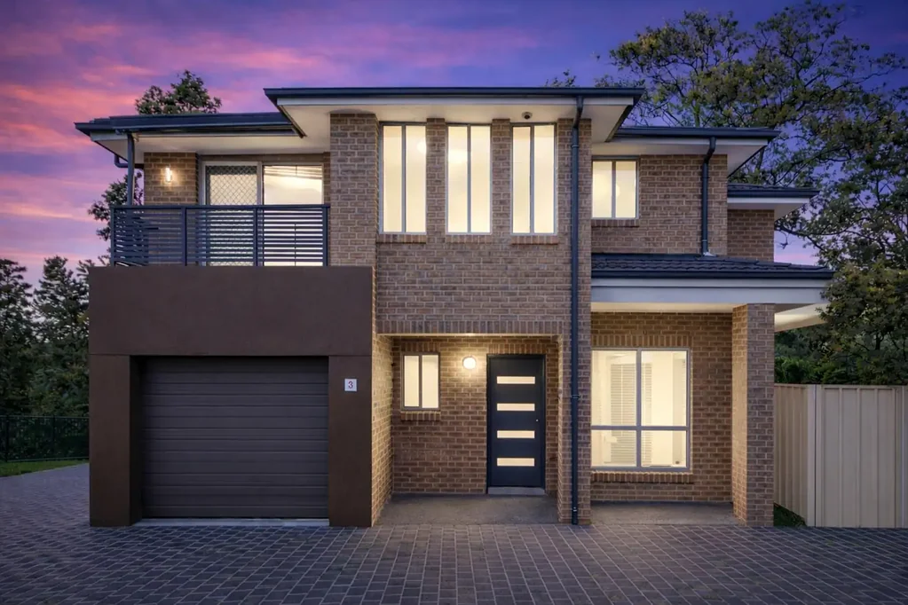 SPACIOUS FOUR-BEDROOM TOWNHOUSE IN A CONVENIENT KELLYVILLE RIDGE LOCATION