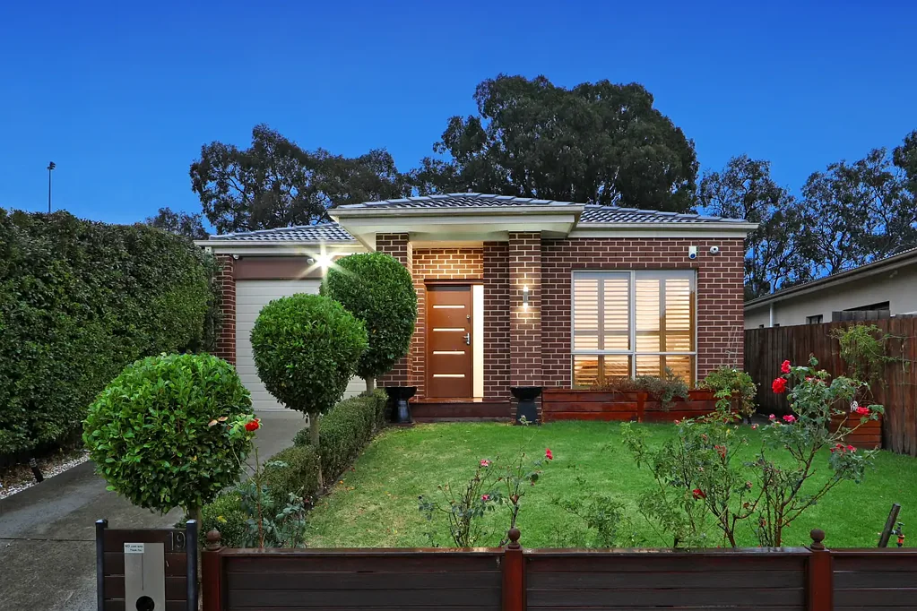 19 Hampton Drive, Hampton Park, VIC 3976