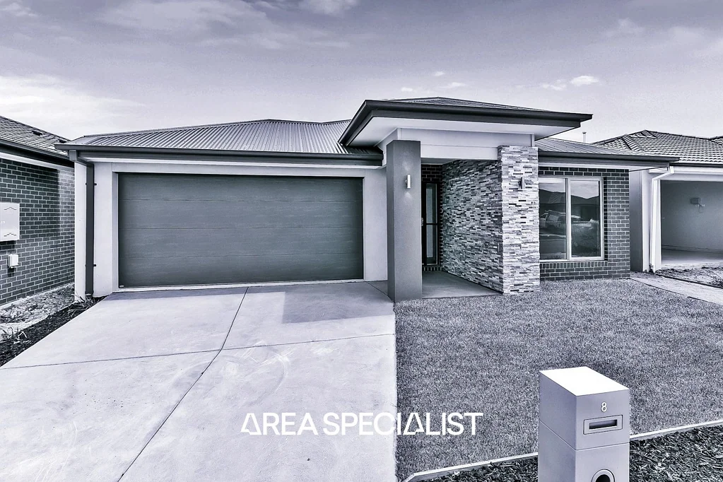 8 Nigella Street, Clyde, VIC 3978