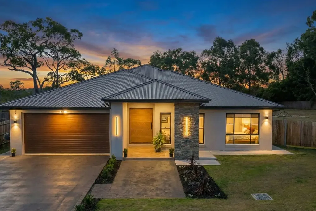 32 Campbell Parade, Armidale, NSW 2350