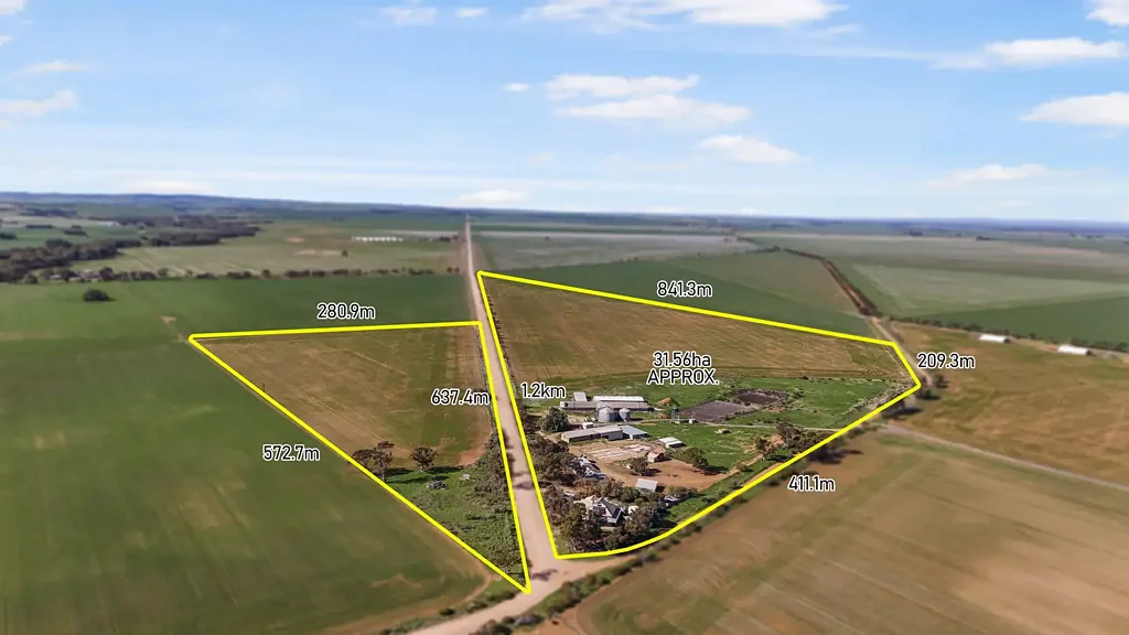 Balaklava 3 Bedroom Acreage, Ambience & Authentic Stone Home.
