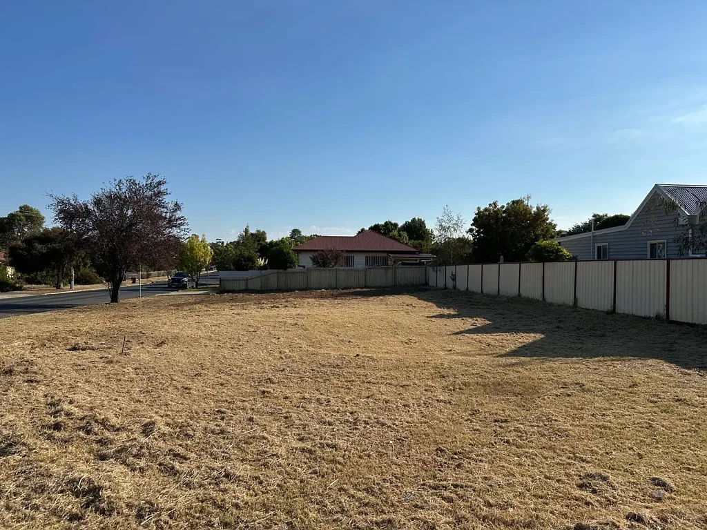 Maryborough RESIDENTIAL CORNER BLOCK FOR SALE