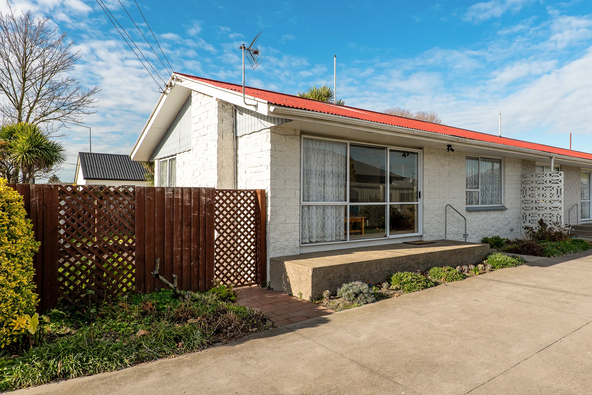 Linwood 2બેડરૂમ Light Filled Unit with Potential to Flourish