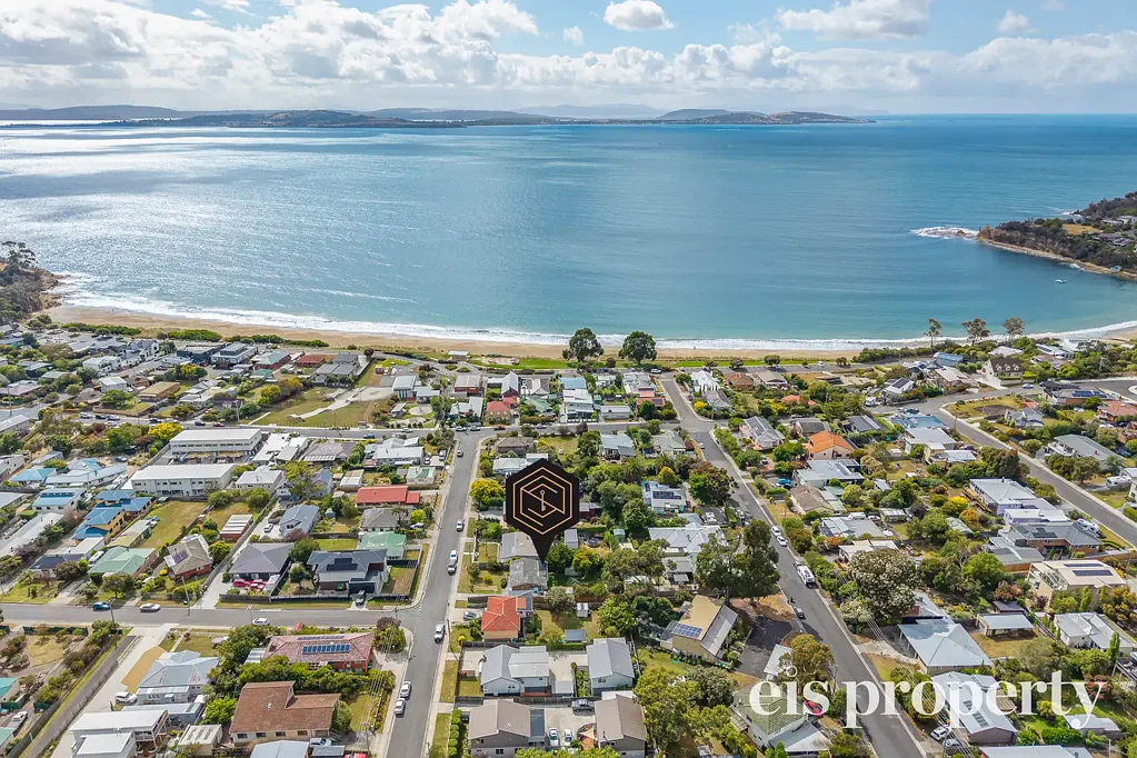 20 Myuna Road, Blackmans Bay, TAS 7052