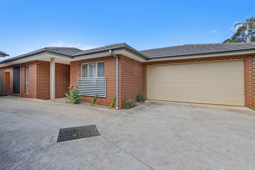 2/28 Main South Road, Drouin, VIC 3818