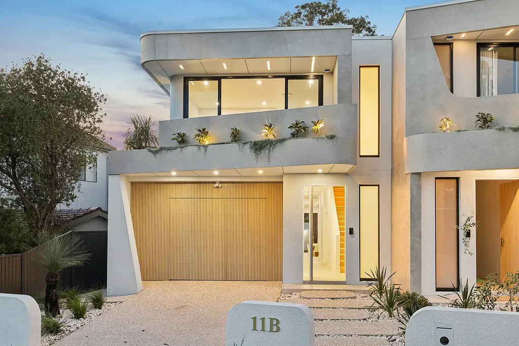 Punchbowl 6Phòng ngủ Architecturally crafted retreat for family living