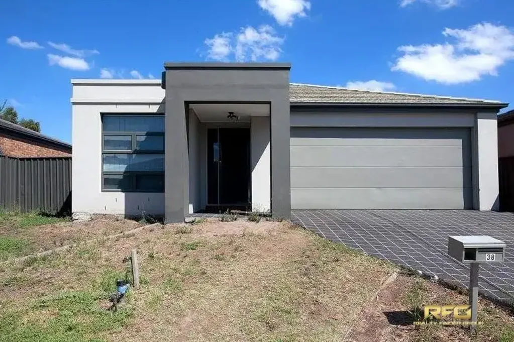 38 Howard Pl, Deer Park, VIC 3023