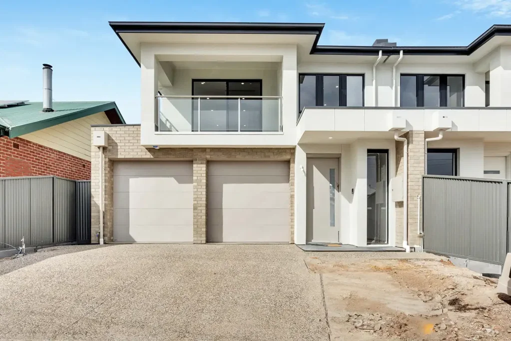 Hi, I’m coastal luxury meets contemporary living