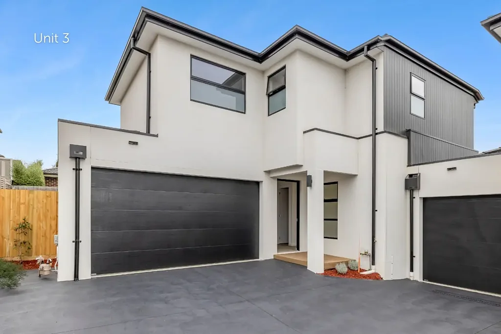 Oakleigh East 4 Bedroom Brand New Unrivalled Luxury In Convenient Locale