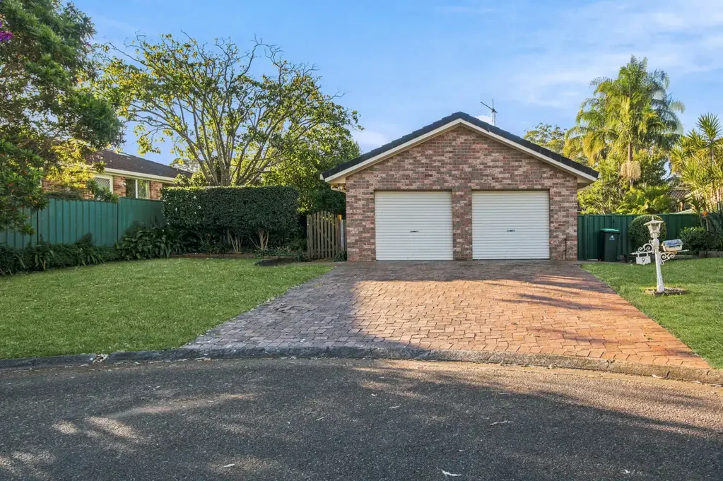 Private Garden Retreat with Space & Convenience