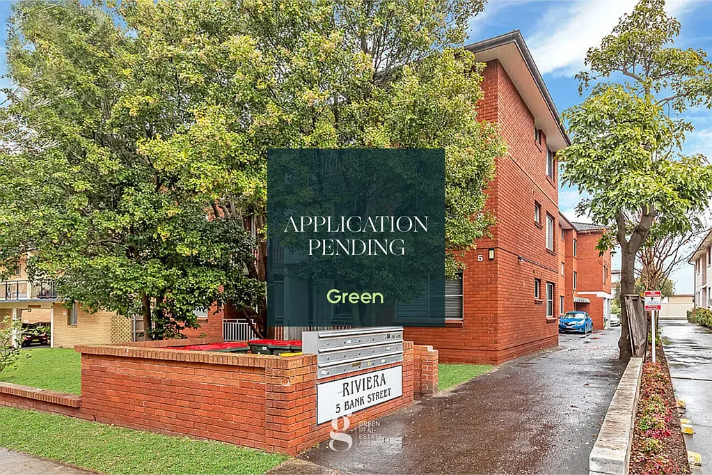 Bright Ground-Floor Two-Bedroom Unit in Prime Meadowbank Location - Walk to Everything!